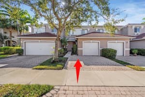 10006 Salina St, Fort Myers