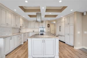 7575 Pelican Bay Boulevard, NAPLES, FL 34108 Sold 12/05/24