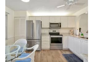 5881 Cobblestone Lane, NAPLES, FL 34112 Sold 03/29/24