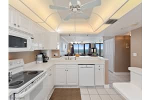 380 Seaview Court, MARCO ISLAND, FL 34145 Sold 01/07/25