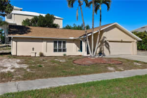1996 Sheffield Avenue, MARCO ISLAND, FL 34145 Sold 05/02/25