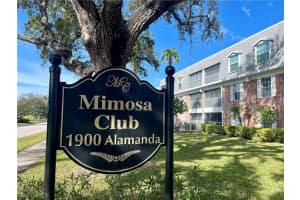 1900 Alamanda Drive, NAPLES, FL 34102 Sold 12/20/24