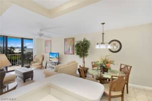 380 Seaview Court, MARCO ISLAND, FL 34145 Sold 04/01/24