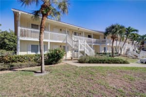 4621 Bayshore Drive, NAPLES, FL 34112 Sold 04/17/24