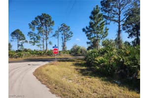 1252 Echo Street, Lehigh Acres, FL 33974 - MLS#224012602