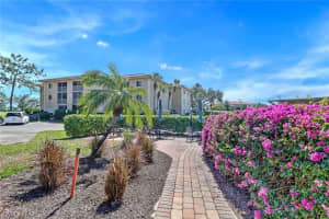 1025 Foxfire Lane, NAPLES, FL 34104 Sold 04/25/24