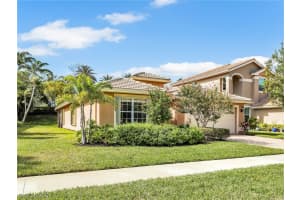 2347 Butterfly Palm Drive, NAPLES, FL 34119 Sold 05/15/24