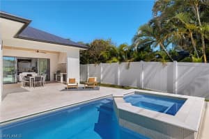 650 105th Avenue, NAPLES, FL 34108 Sold 08/30/24