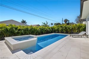 650 105th Avenue, NAPLES, FL 34108 Sold 08/30/24