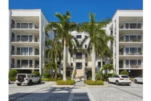 1125 Central Avenue, NAPLES, FL 34102 Sold 08/25/25