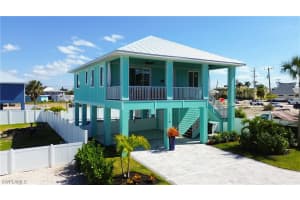 110 Pearl St, Fort Myers Beach, FL 33931, Sold 01/16/25