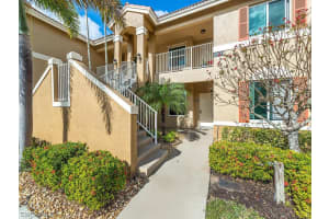 6900 Huntington Lakes Circle, NAPLES, FL 34119 Sold 07/03/24