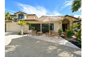 911 Yachtsman Drive, SANIBEL, FL 33957 Sold 08/12/24
