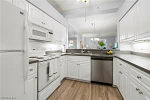9200 Highland Woods Boulevard, BONITA SPRINGS, FL 34135 Sold 04/30/24