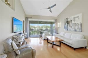 5435 Worthington Ln Apt 204, Naples, FL 34110, Sold 03/29/24