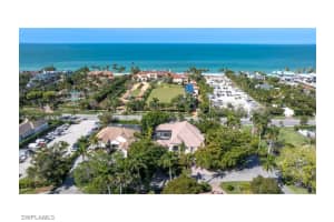 2530 Half Moon Walk, NAPLES, FL 34102 Sold 04/08/24