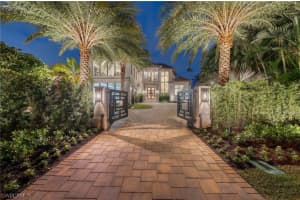 1365 Spyglass Ln, Naples