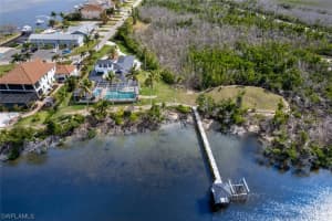 12201 Shoreview Drive, Matlacha, FL 33993 - MLS#224017441