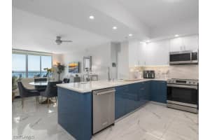 3000 Oasis Grand Blvd 2107, Fort Myers