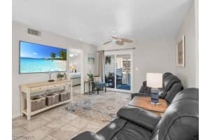 825 Elkcam Circle, MARCO ISLAND, FL 34145 Sold 04/30/24