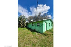 2570 Charleston Park Dr, Alva, FL 33920, Sold 05/08/24