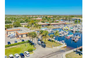 525 Newport Drive, NAPLES, FL 34114 Sold 02/27/26