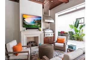 972 9th Avenue, NAPLES, FL 34102 Sold 03/12/25