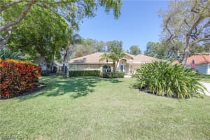 576 Henley Dr, Naples, FL 34104, Sold 06/06/24