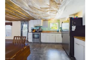 8106 Penny Dr, North Fort Myers, FL 33917, Sold 03/22/24