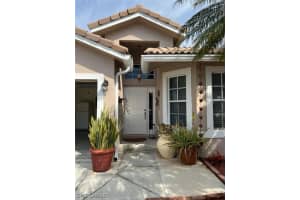 16473 21 Street, PEMBROKE PINES, FL 33028 Sold 05/16/24