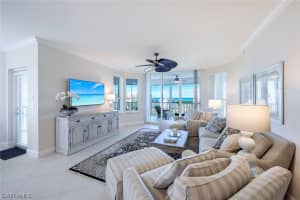 315 Dunes Boulevard, NAPLES, FL 34110 Sold 05/28/24