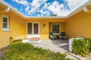 1733 Grove Avenue, FORT MYERS, FL 33901 Sold 04/12/24