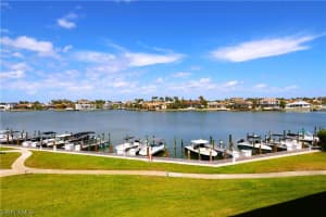 651 Seaview Court, MARCO ISLAND, FL 34145 Sold 07/02/24