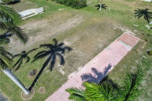 5 Birch Boulevard, FORT MYERS, FL 33908 Sold 05/07/25