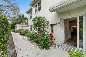 6923 Satinleaf Road, NAPLES, FL 34109 Sold 05/06/24