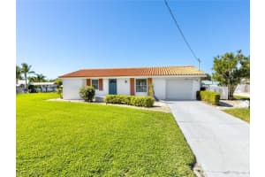 542 Bruce Circle, FORT MYERS, FL 33919 Sold 04/30/24
