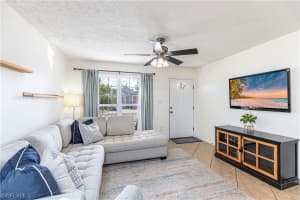 470 Leawood Cir, Naples, FL 34104, Sold 04/17/24