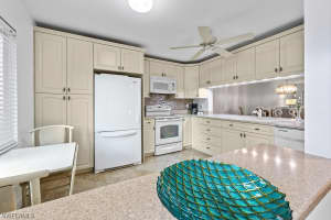 5985 Bloomfield Circle, NAPLES, FL 34112 Sold 04/29/24