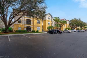 11490 Villa Grand 221, Fort Myers