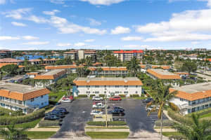 240 Collier Boulevard, Marco Island, FL 34145 Sold 04/03/25