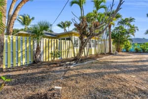 1942 Roseate Lane, SANIBEL, FL 33957 Sold 04/17/24