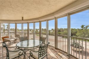 8111 Bay Colony Drive, Naples, FL 34108 - MLS#224020732
