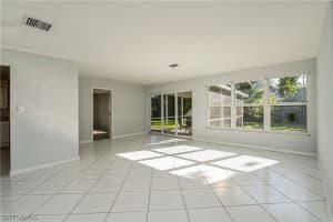 320 Oklahoma Avenue, FORT MYERS, FL 33905 Sold 03/31/25
