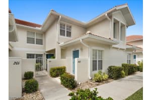 5015 Cedar Springs Dr Unit 102, Naples, FL 34110, Sold 04/26/24