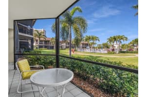 525 Seaview Court, MARCO ISLAND, FL 34145 Sold 06/12/24