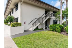 525 Seaview Court, MARCO ISLAND, FL 34145 Sold 06/12/24