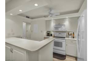 525 Seaview Court, MARCO ISLAND, FL 34145 Sold 06/12/24