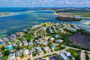961 San Carlos Court, Fort Myers Beach, FL 33931 - MLS#224021333