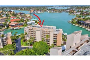 897 Collier Court, MARCO ISLAND, FL 34145 Sold 04/17/24