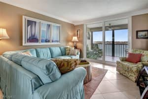 897 Collier Court, MARCO ISLAND, FL 34145 Sold 04/17/24
